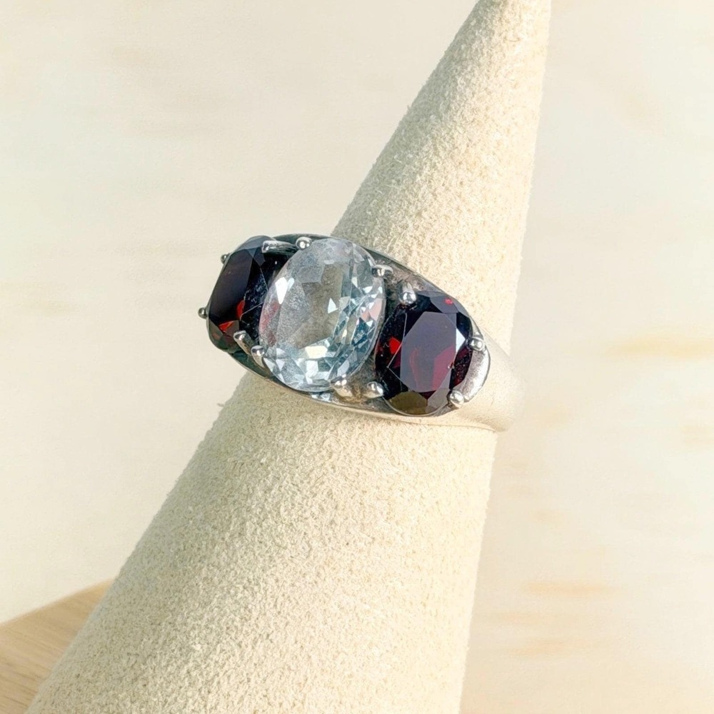 Chic Vintage Charm Craft Corp Sterling Silver Garnet Ring Oval 3 Stone Statement